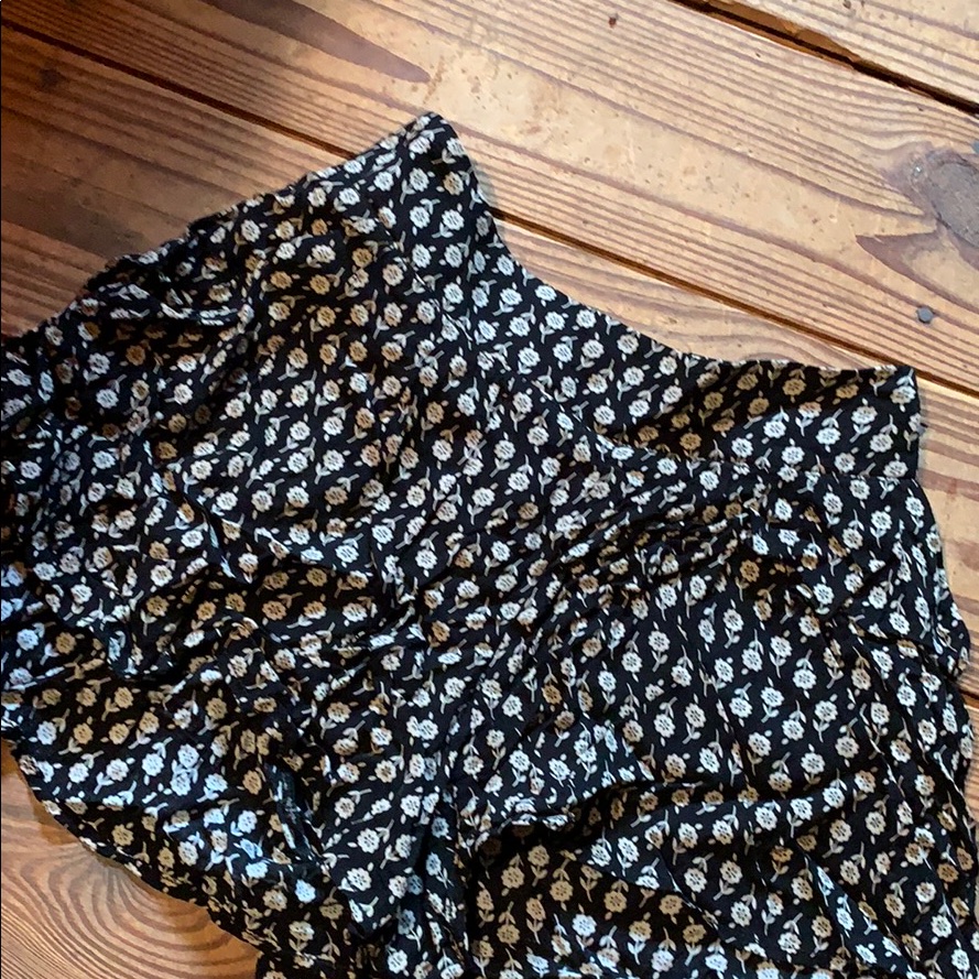 Mudd Flounce Skort